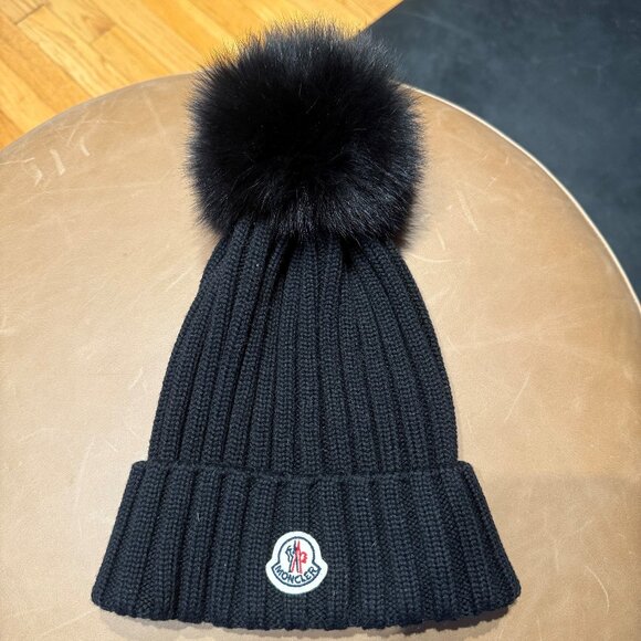 MONCLER WOOL BEANIE WITH POM POM - Picture 2 of 6